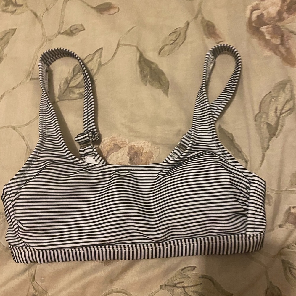 Black and white bikini top